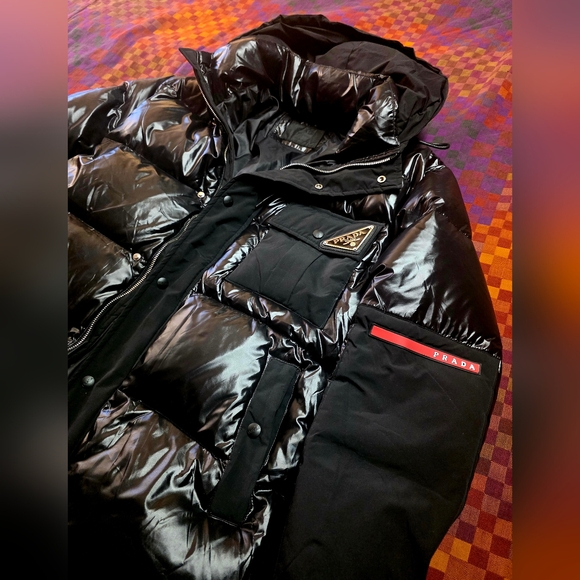 PRADA MILANO ENAMEL TRIANGLE LOGO LINEA ROSSA NYLON HOODED PUFFER JACKET XL - Picture 4 of 16